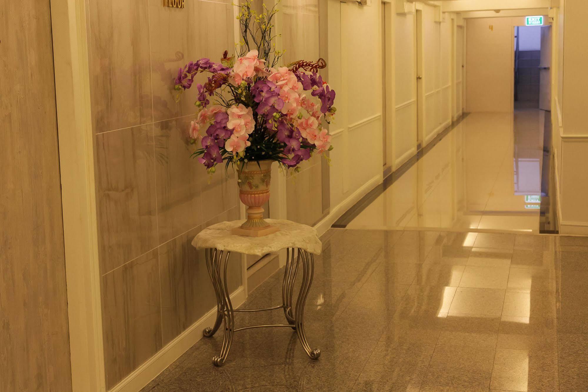 Zen Rooms Bangchak Bangkok Bagian luar foto